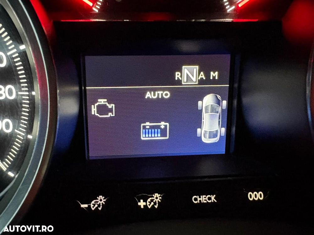 Peugeot 508 RXH Hybrid4 - 7