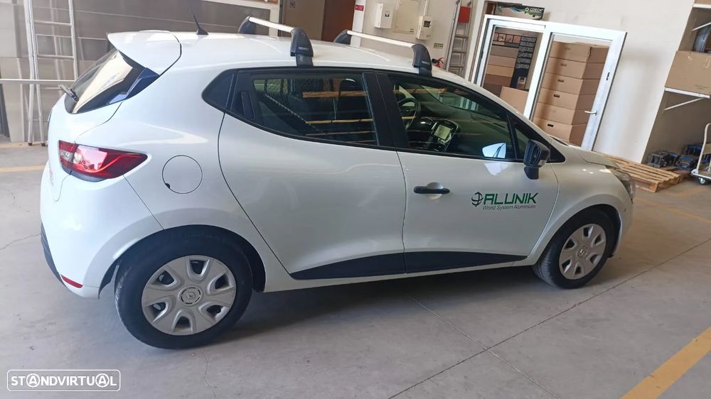 Renault CLIO 1.5 DCI - 4