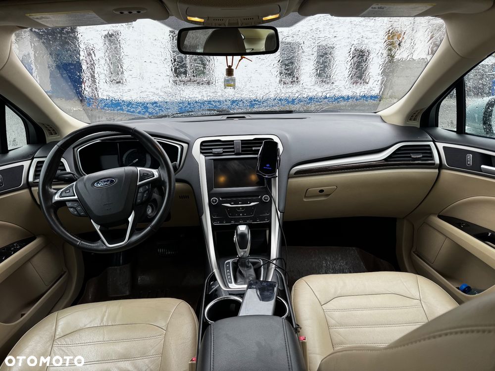 Ford Mondeo - 12