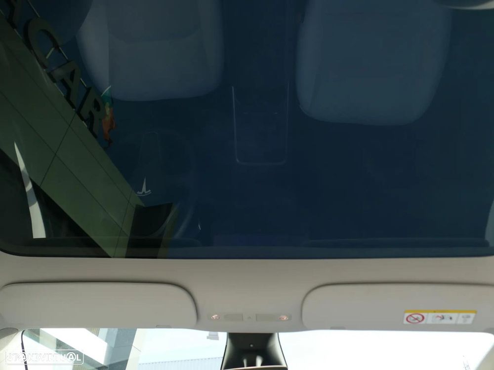 Tesla Model Y Standard - 34