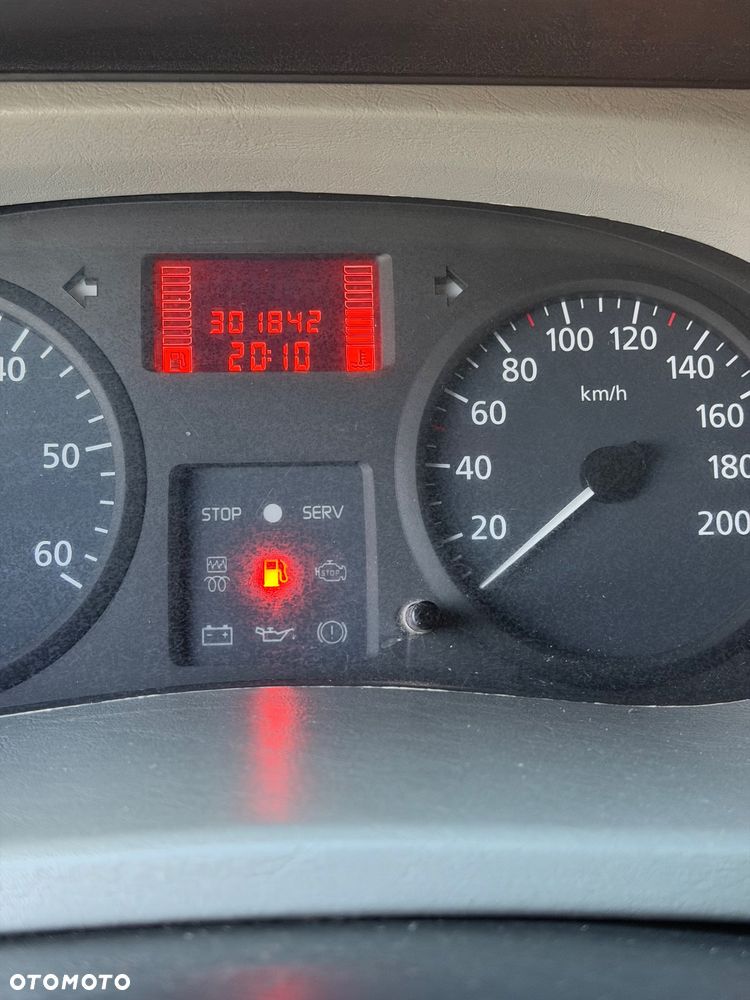 Renault TRAFIC - 7