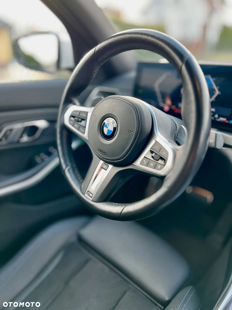BMW Seria 3 320d xDrive M Sport sport - 28