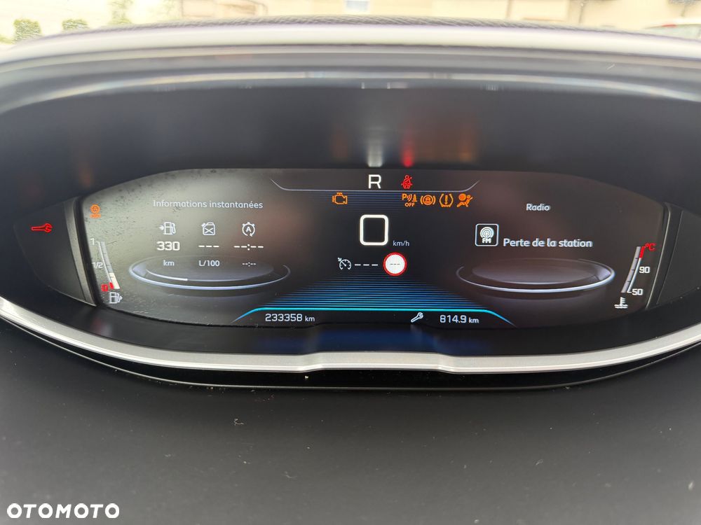 Peugeot 5008 1.6 BlueHDi Style 7os - 26