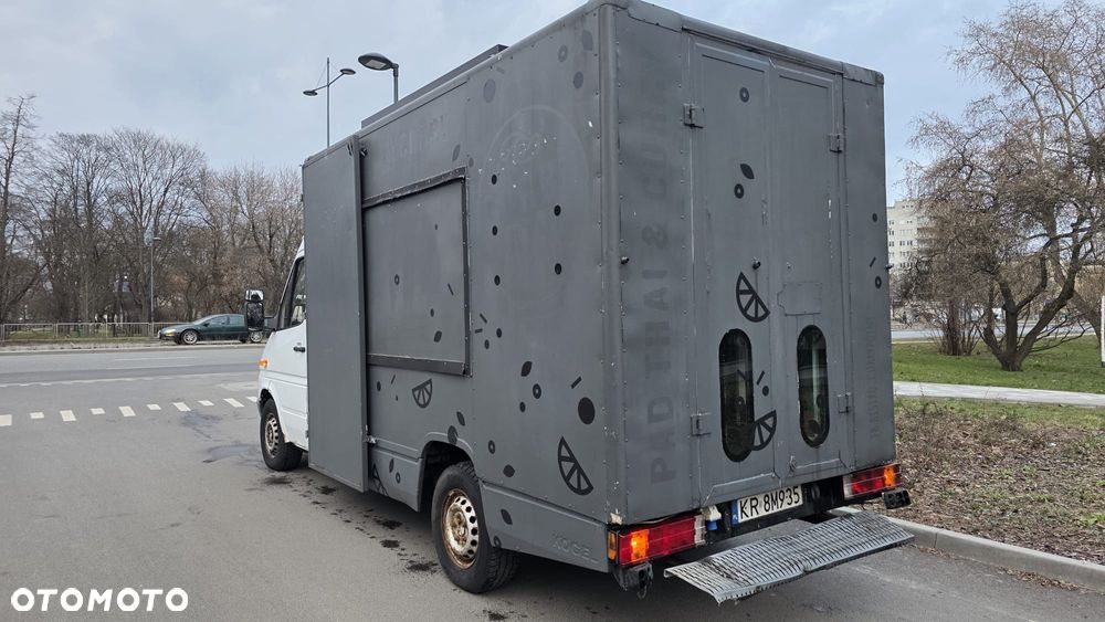 Mercedes-Benz Sprinter - 19