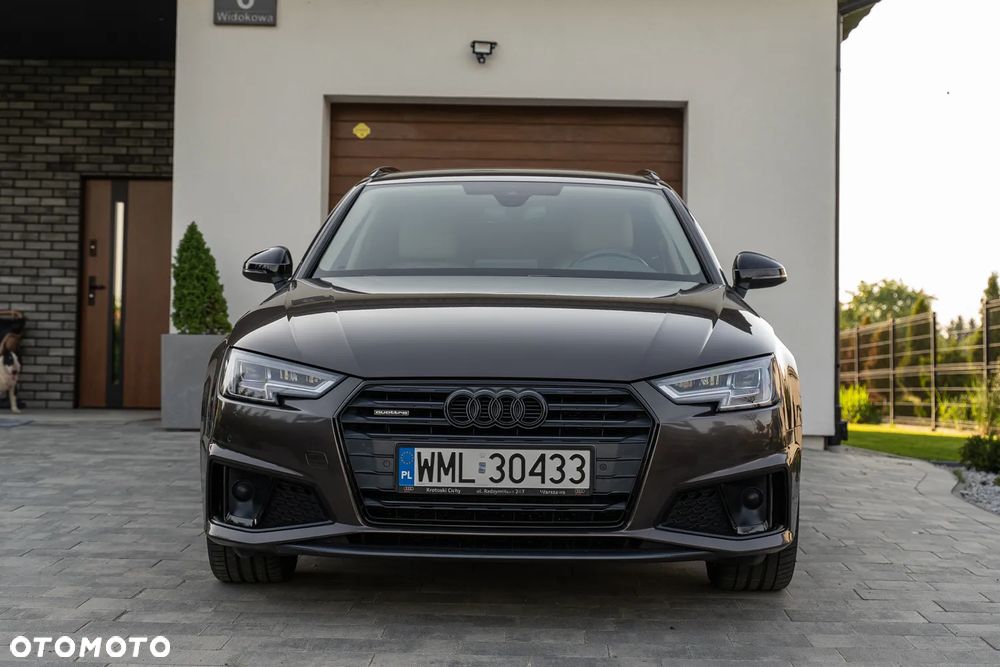 Audi A4 Avant 40 TDI Quattro S tronic - 4
