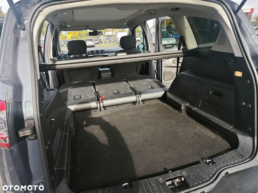 Ford S-Max - 23