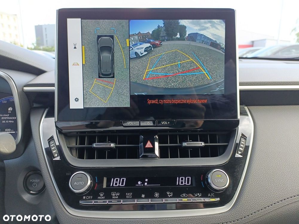 Toyota Corolla Cross 2.0 Hybrid Executive - 18