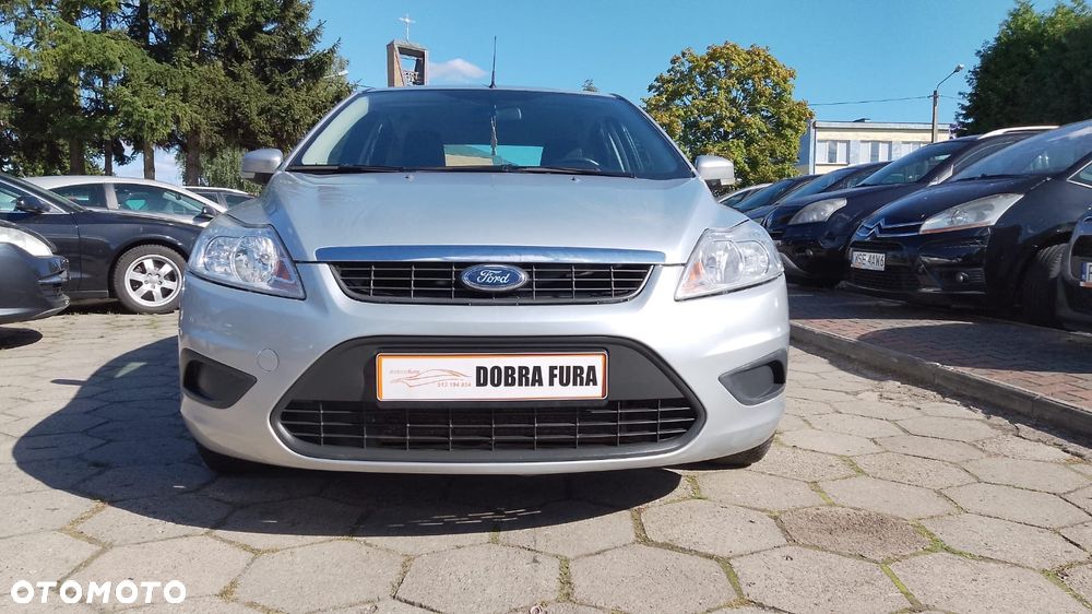 Ford Focus 1.6 Ambiente - 4