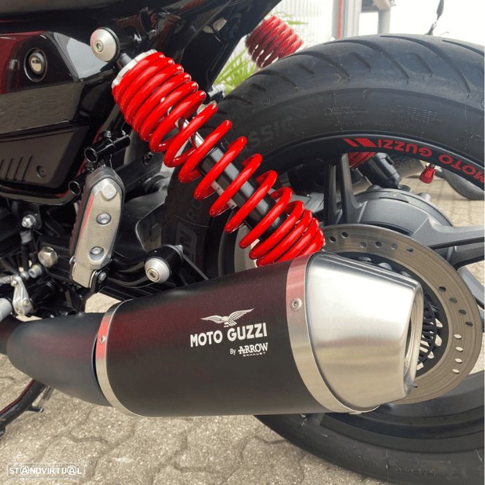 Moto Guzzi V7 STONE TEEN - 5