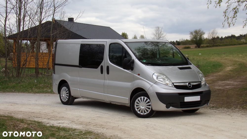 Opel VIVARO 2.0 115KM * LONG * KLIMA * BRYGADÓWKA 5/6 OSÓB * SUPER STAN ! - 2