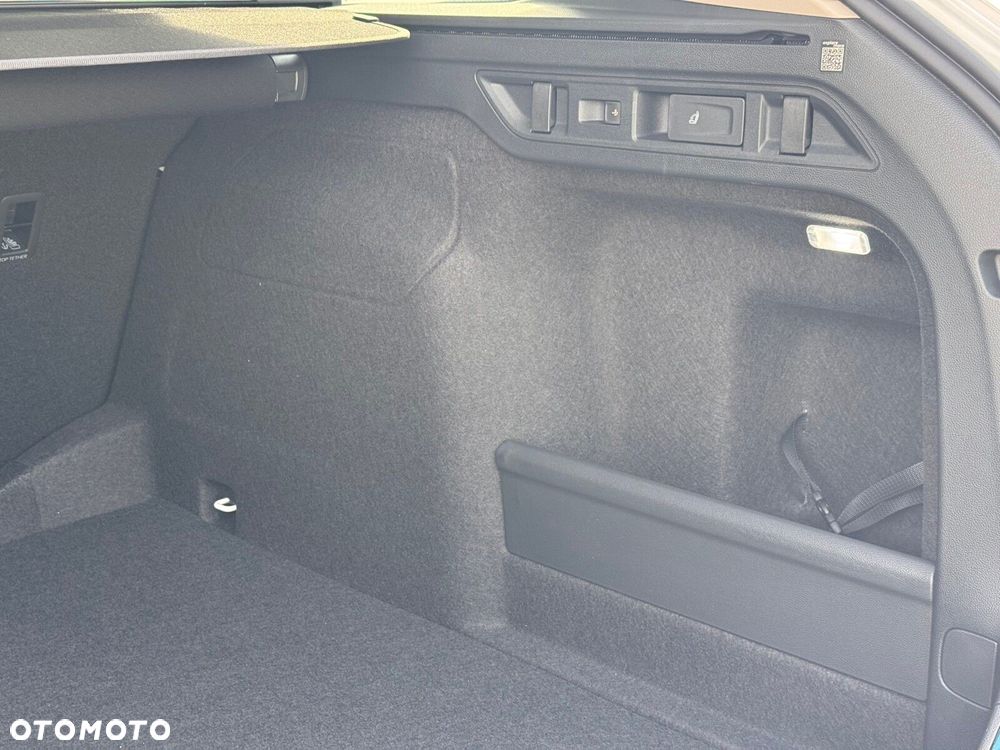 Skoda Superb 2.0 TDI SCR 4x4 Drive DSG - 10