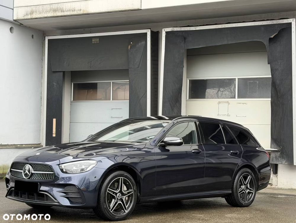 Mercedes-Benz Klasa E 300 de 4-Matic AMG - 1