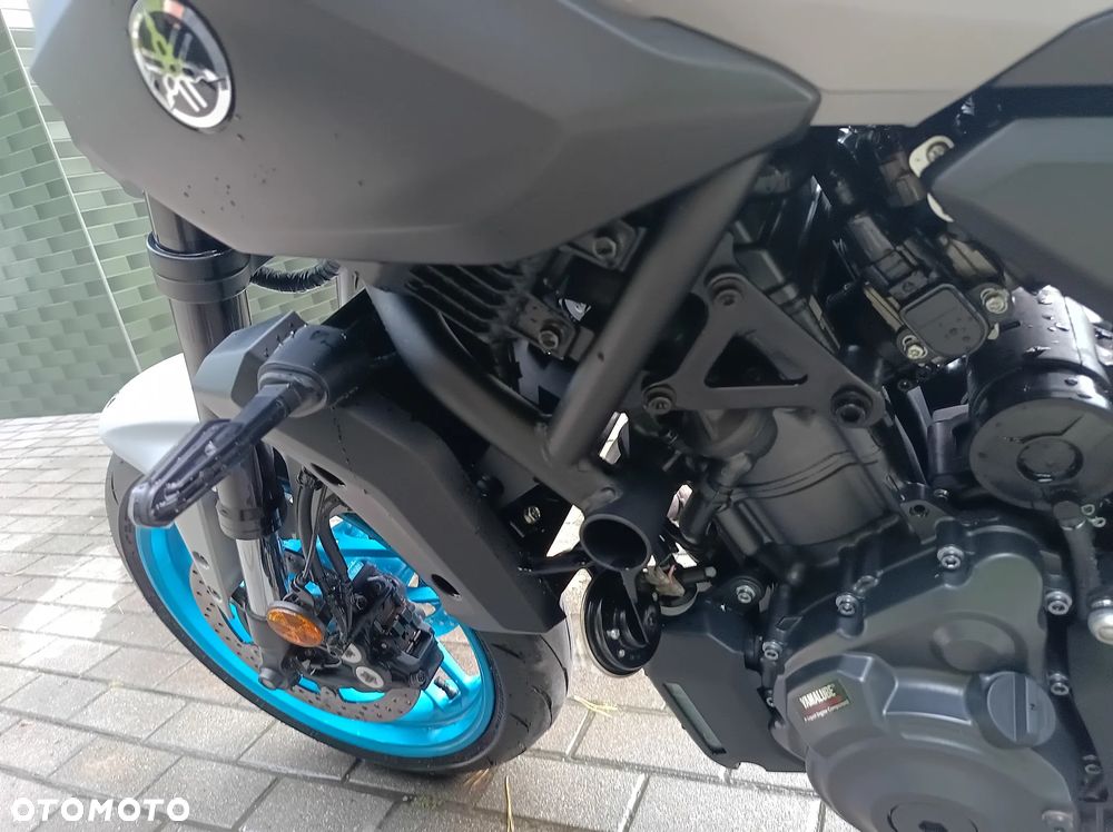 Yamaha MT - 16