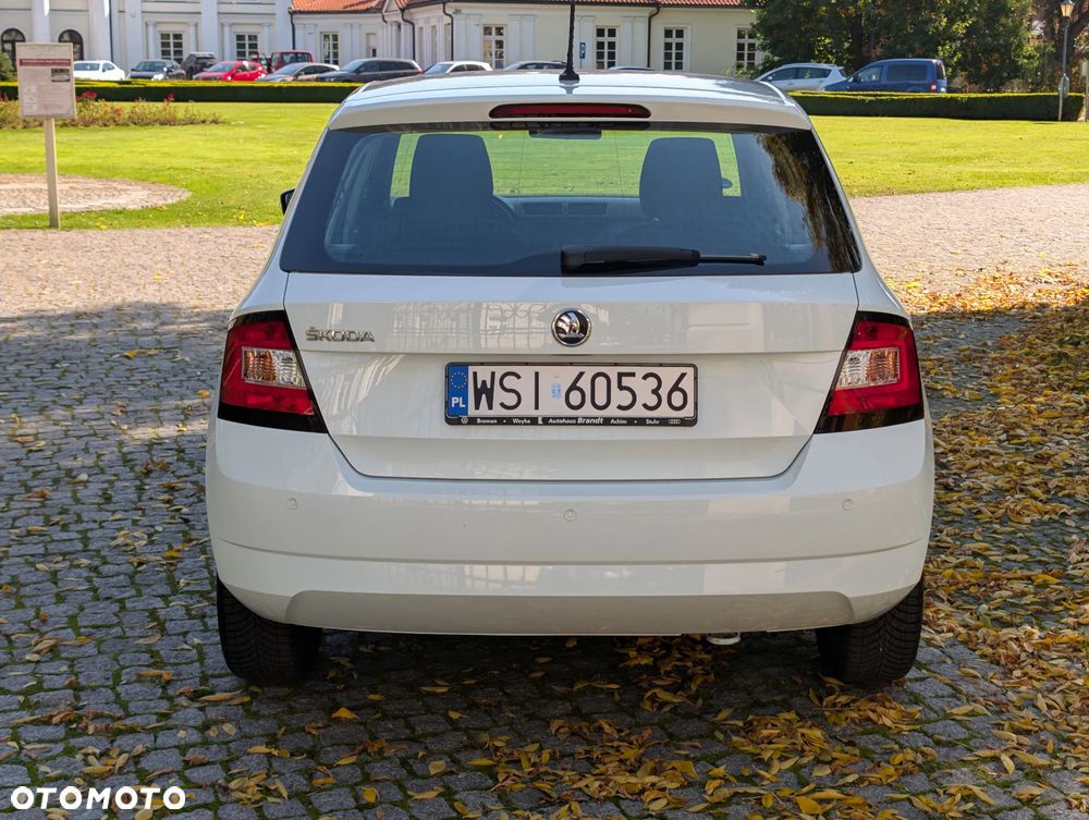 Skoda Fabia - 10