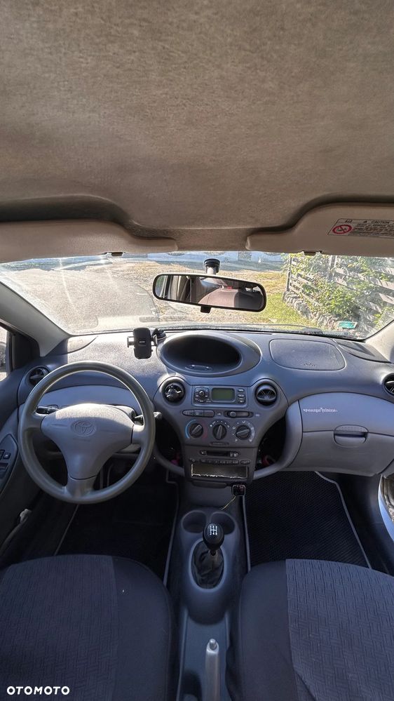 Toyota Yaris 1.0 Luna - 3
