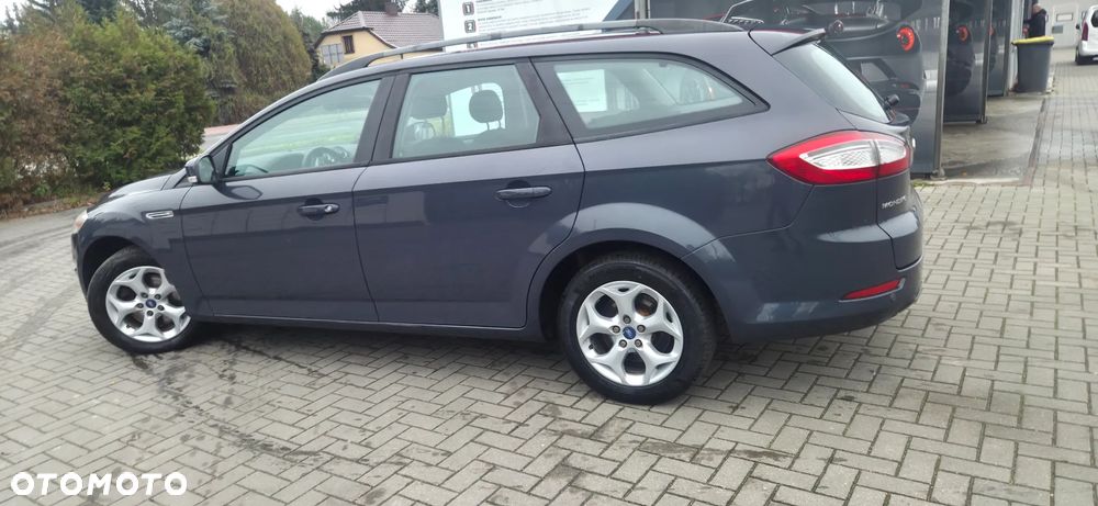 Ford Mondeo 2.0 TDCi Ghia - 8