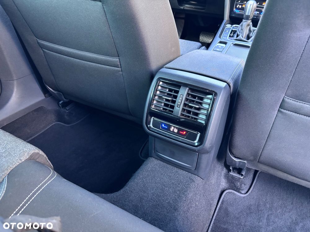 Volkswagen Passat 2.0 TDI SCR DSG Comfortline - 15