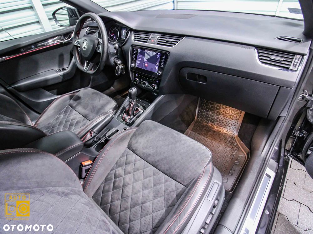 Skoda Octavia 2.0 TSI RS 245 DSG - 9