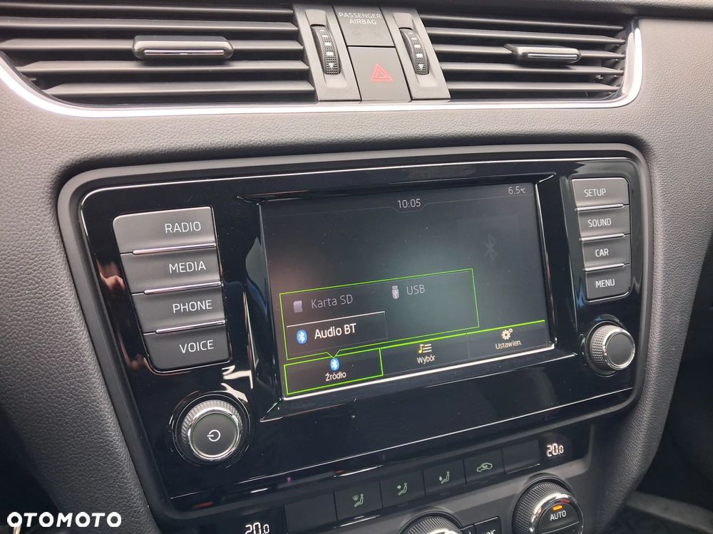 Skoda Octavia 2.0 TDI SCR RS DSG - 22