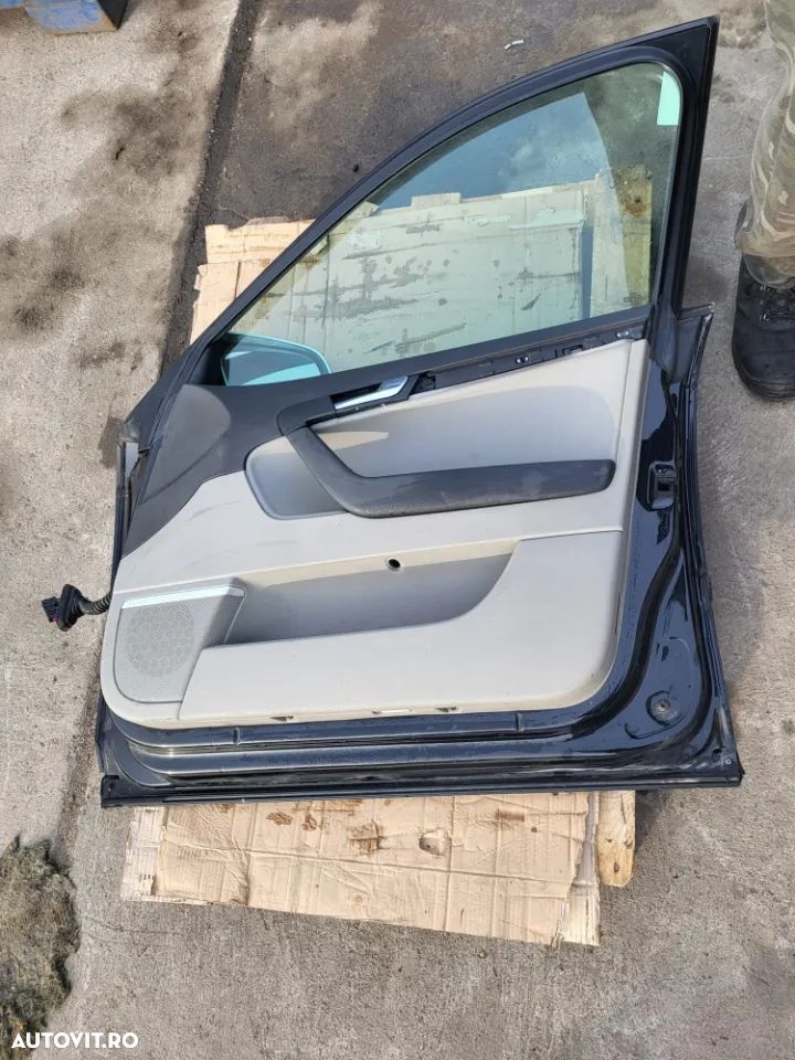 Usa dreapta fata complecta fara oglinda pentru Audi A3 din  2006 - 7