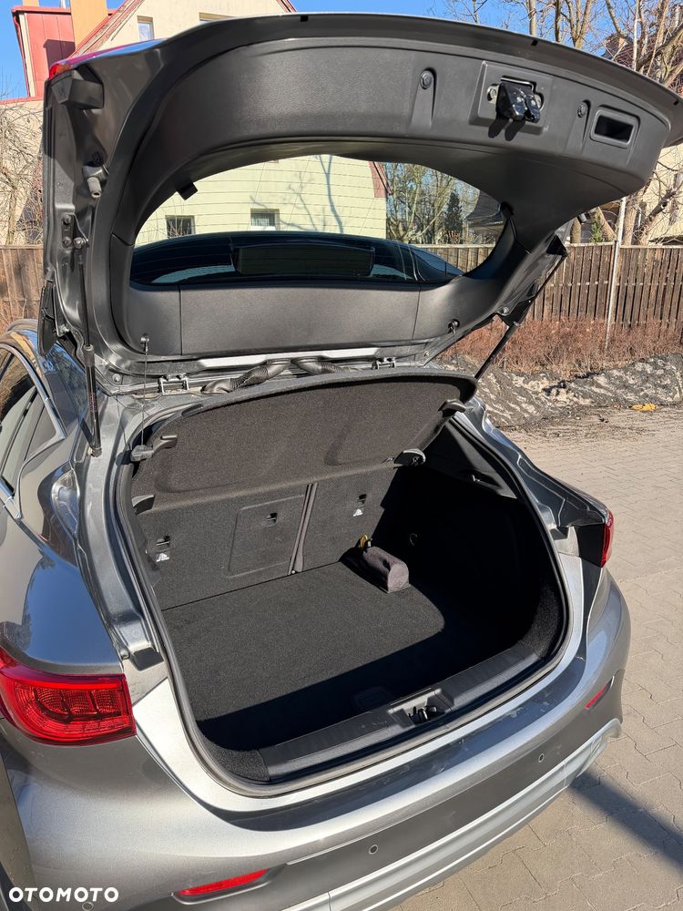 Infiniti QX30 - 7