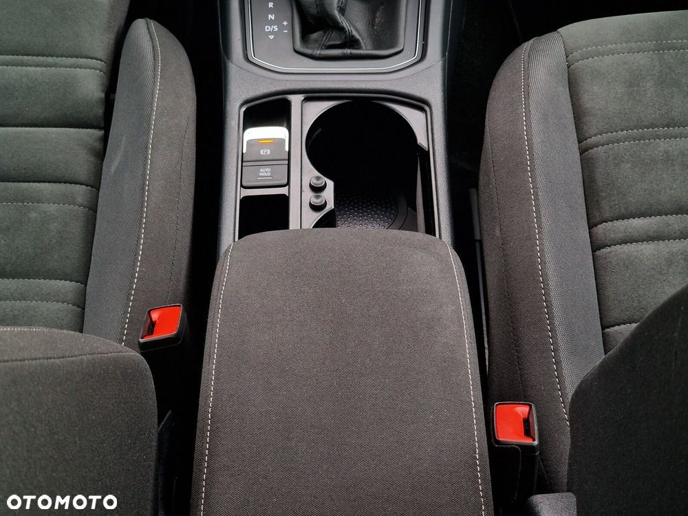 Volkswagen Touran 2.0 TDI BMT Comfortline DSG - 23