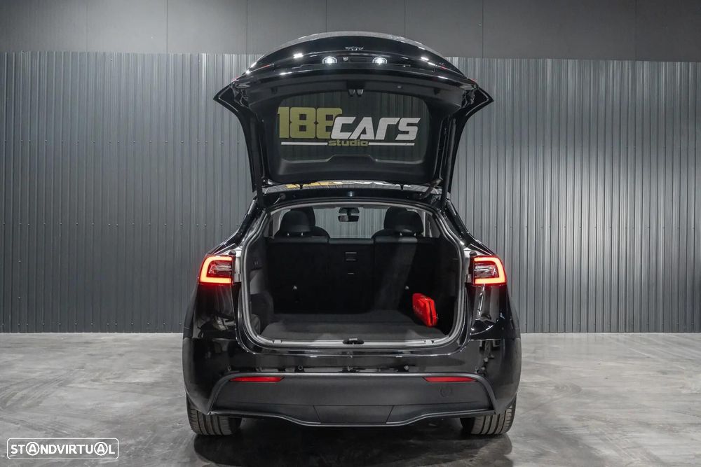 Tesla Model Y Long Range Dual Motor AWD - 49