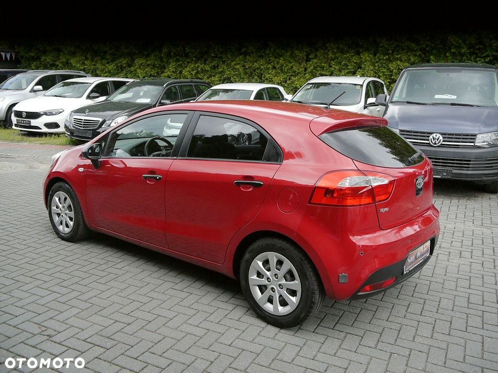 Kia Rio 1.4 L - 15