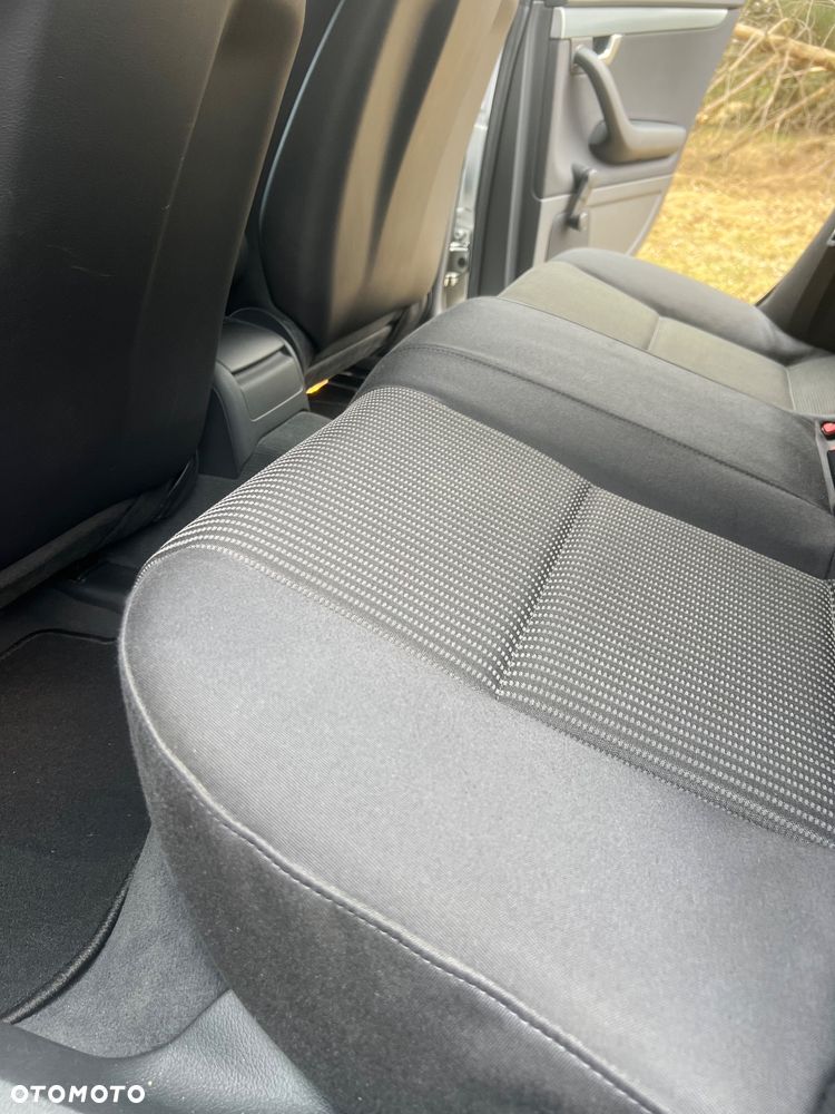 Audi A4 Limousine - 32