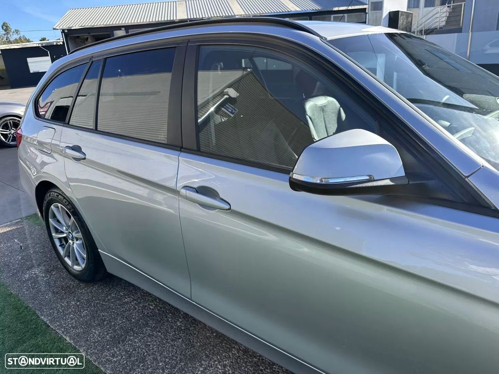 BMW 318 d Sport Line - 18