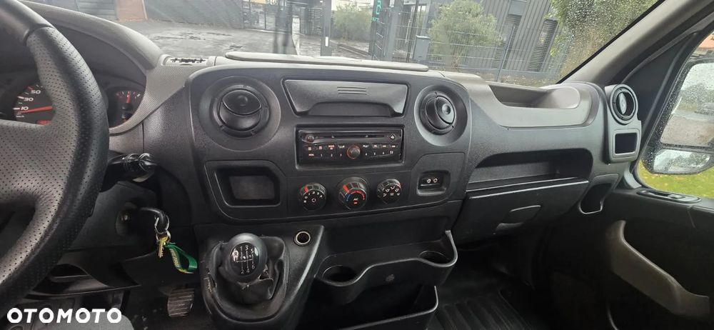 Renault Master III - 12
