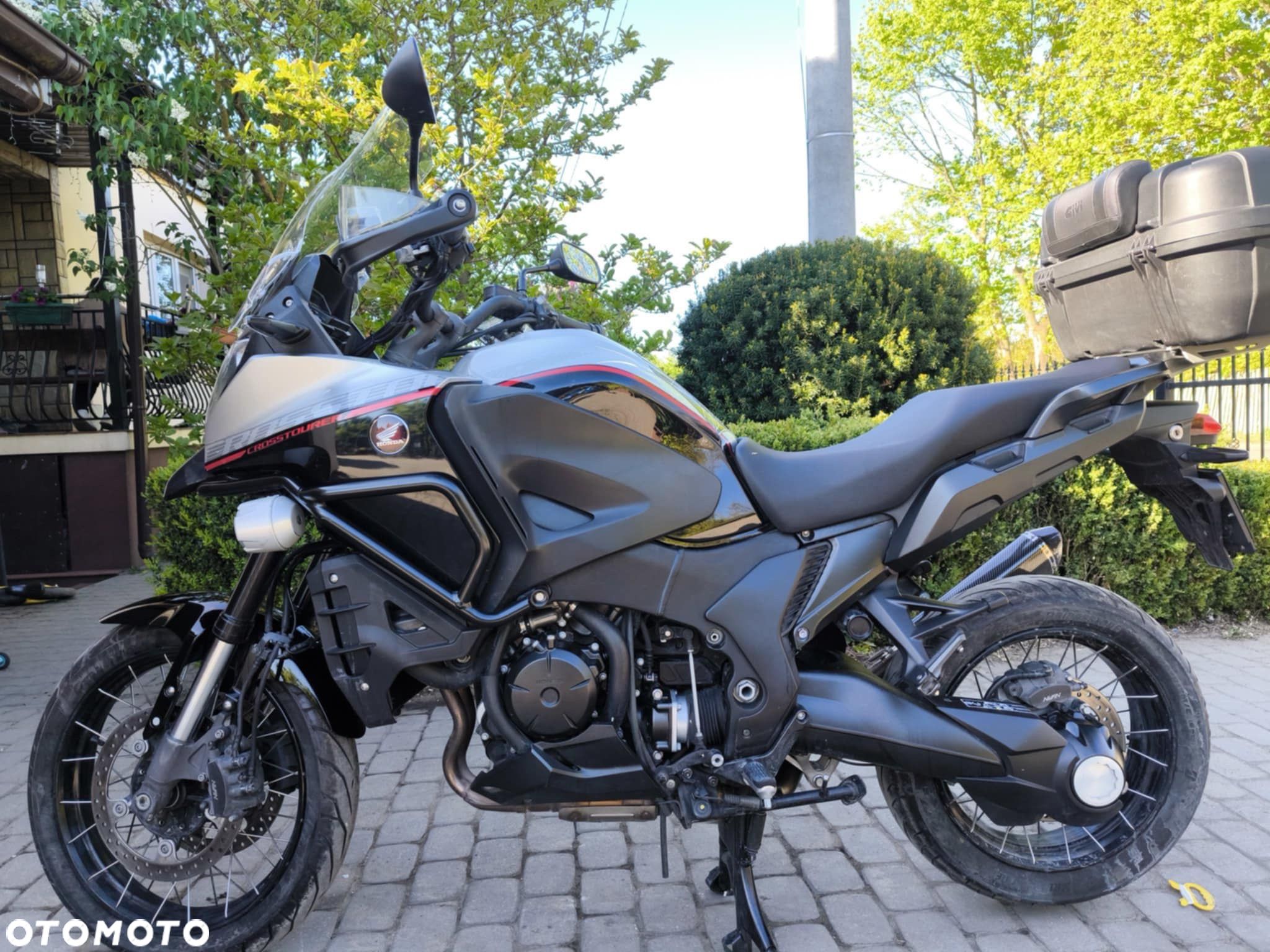 Honda VFR - 1