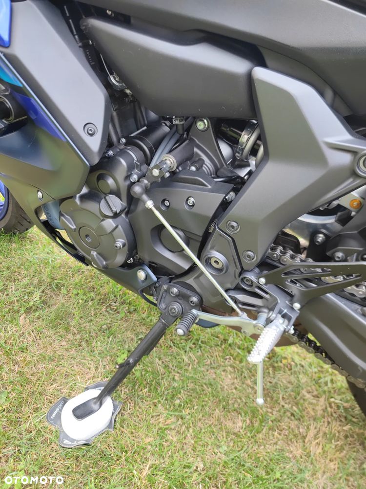 Yamaha R7 - 13
