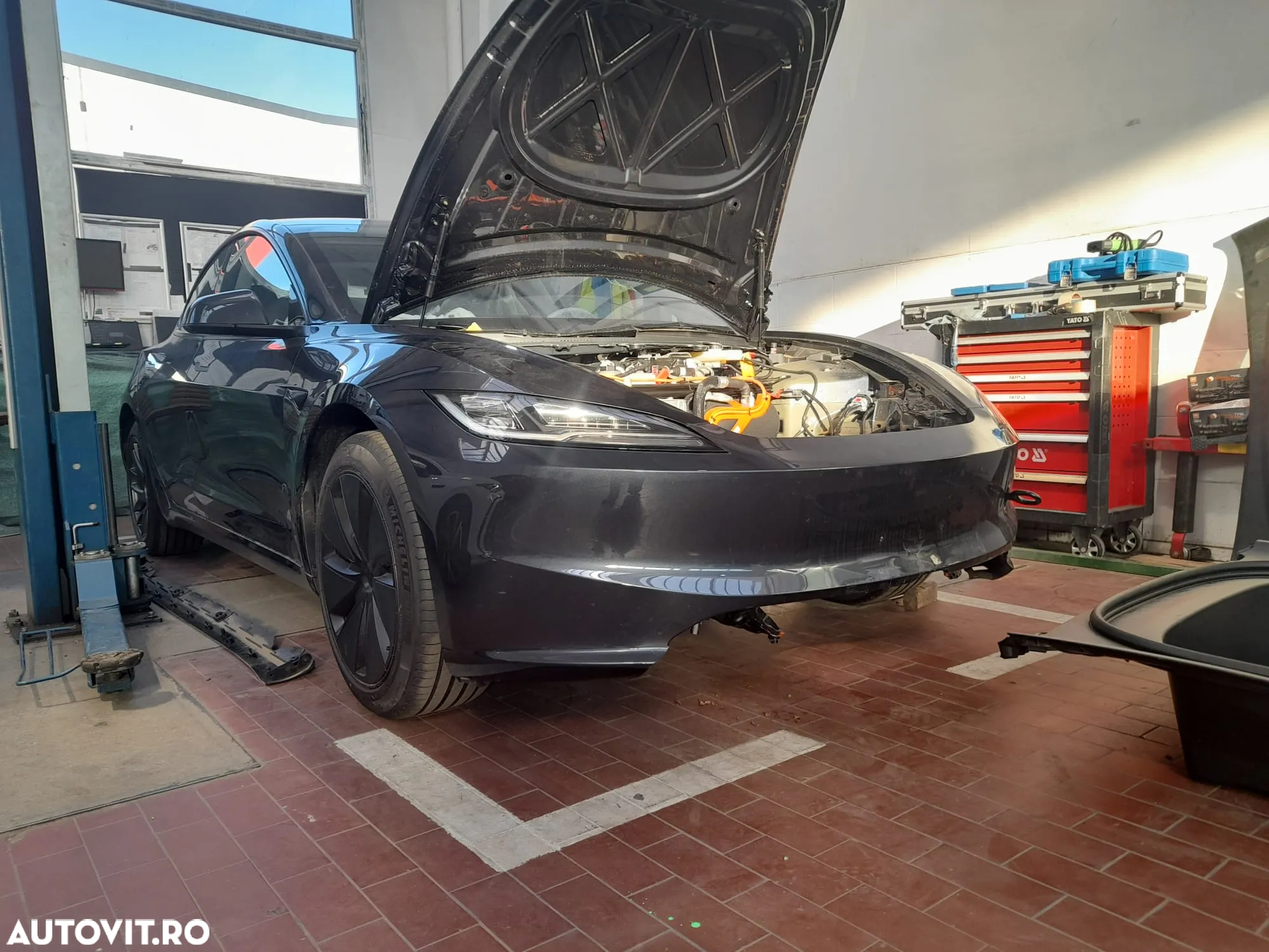 Tesla Model 3 AWD Long Range - 8