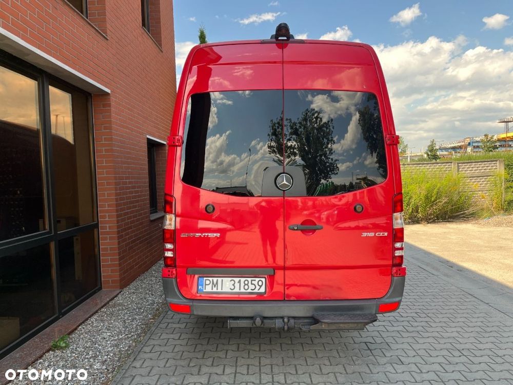 Mercedes-Benz Sprinter - 6