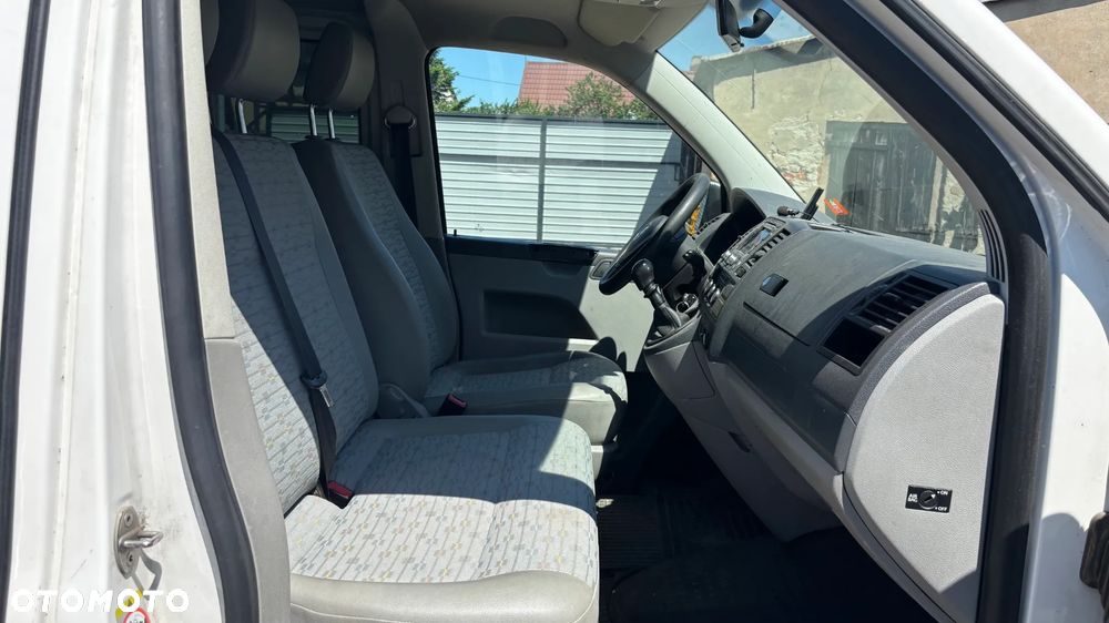 Volkswagen Transporter Caravelle Edition - 22