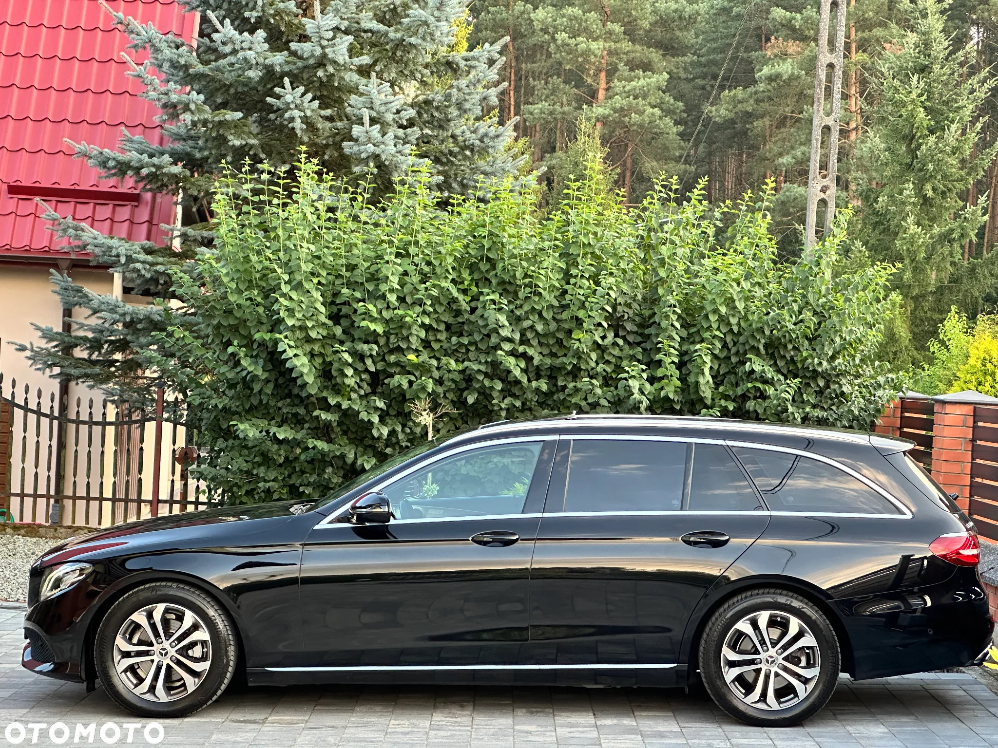 Mercedes-Benz Klasa E 220 d T 9G-TRONIC Avantgarde - 15