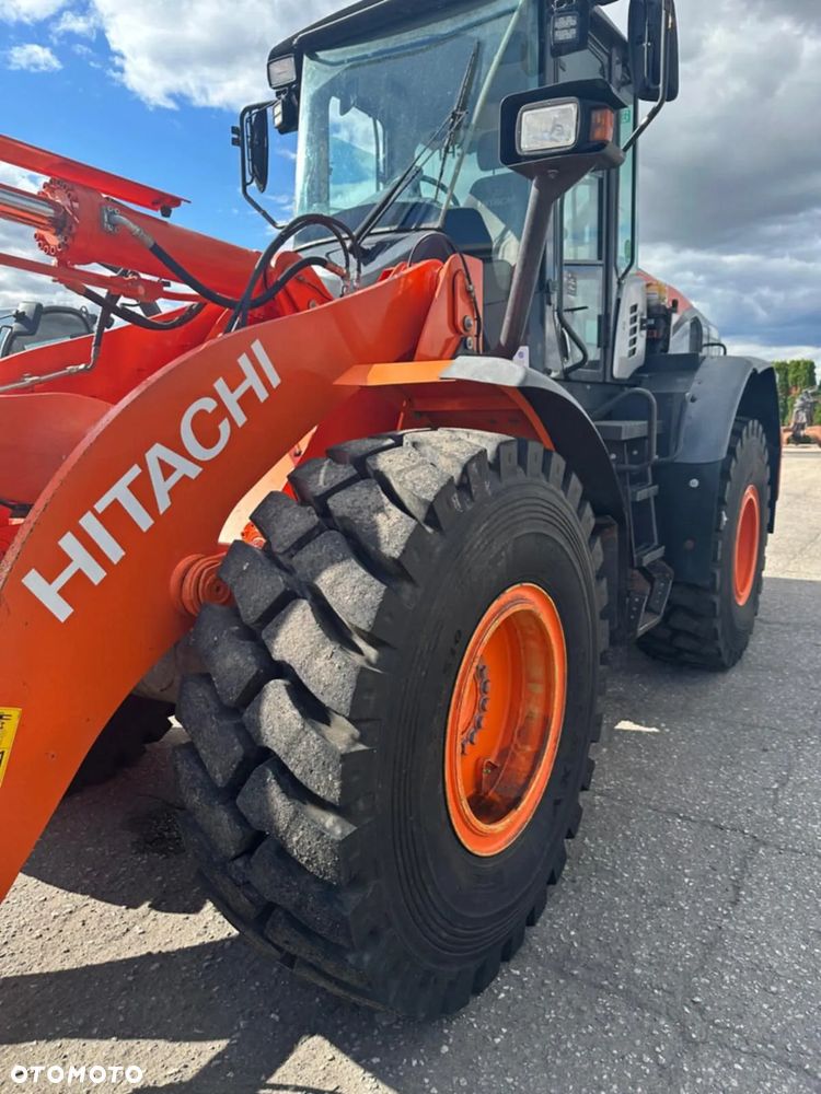 Hitachi ZW 180 - 8