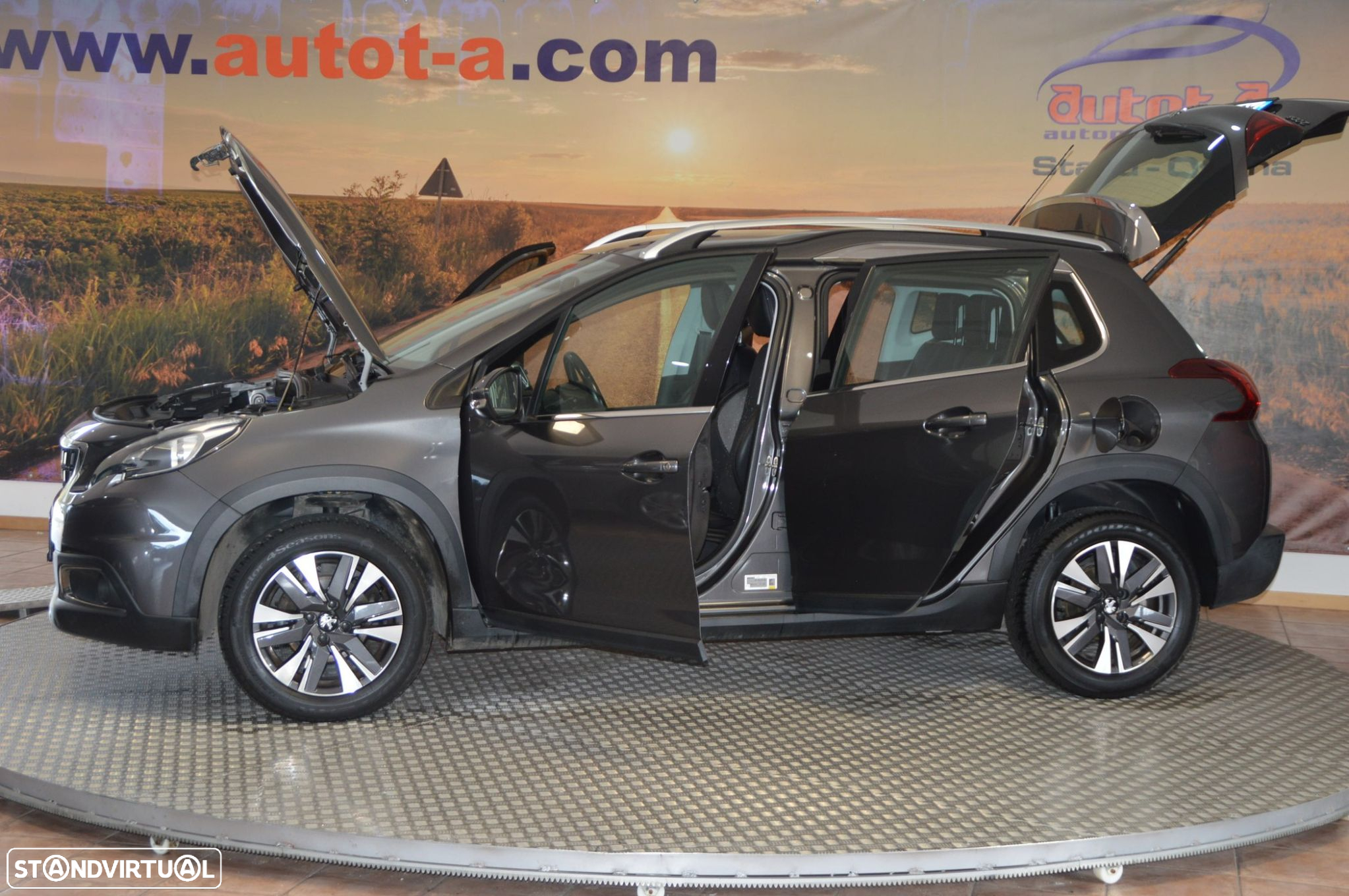 Peugeot 2008 1.2 PureTech Allure - 11