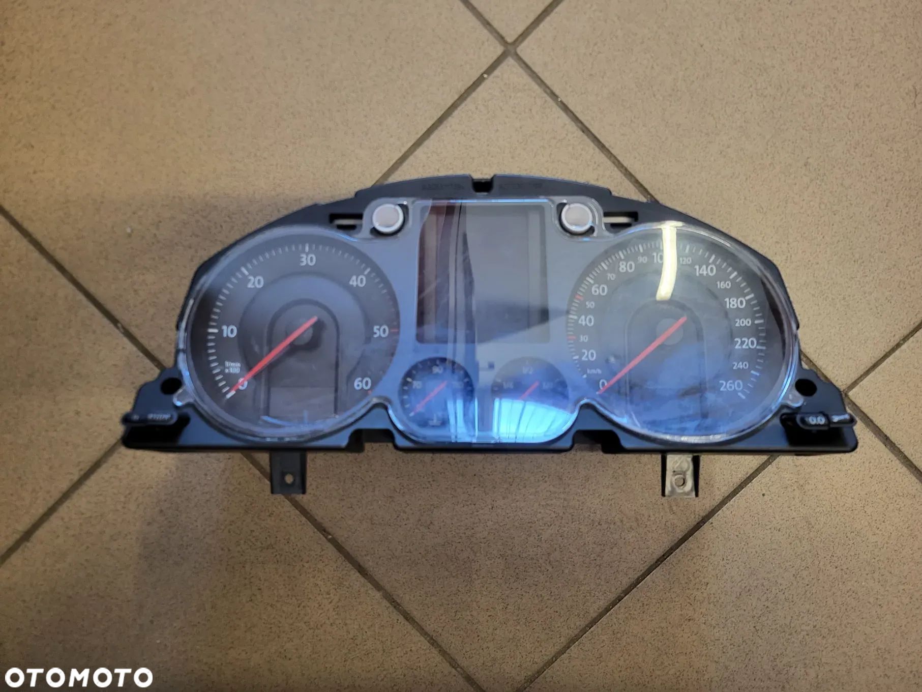 LICZNIK ZEGARY PASSAT B6 A2C53106067 - 1