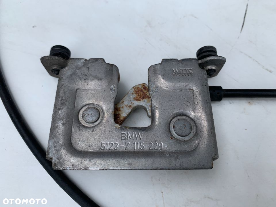 Zamki maski przedniej linki Bmw e90 e91 Europa - 3