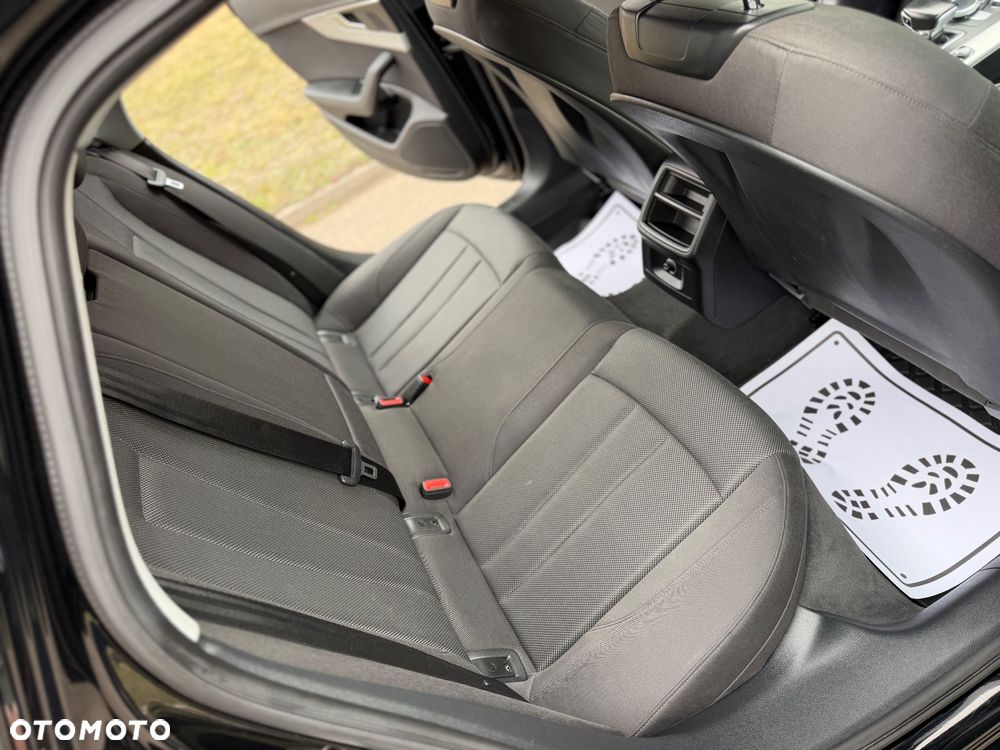 Audi A4 Limousine - 26