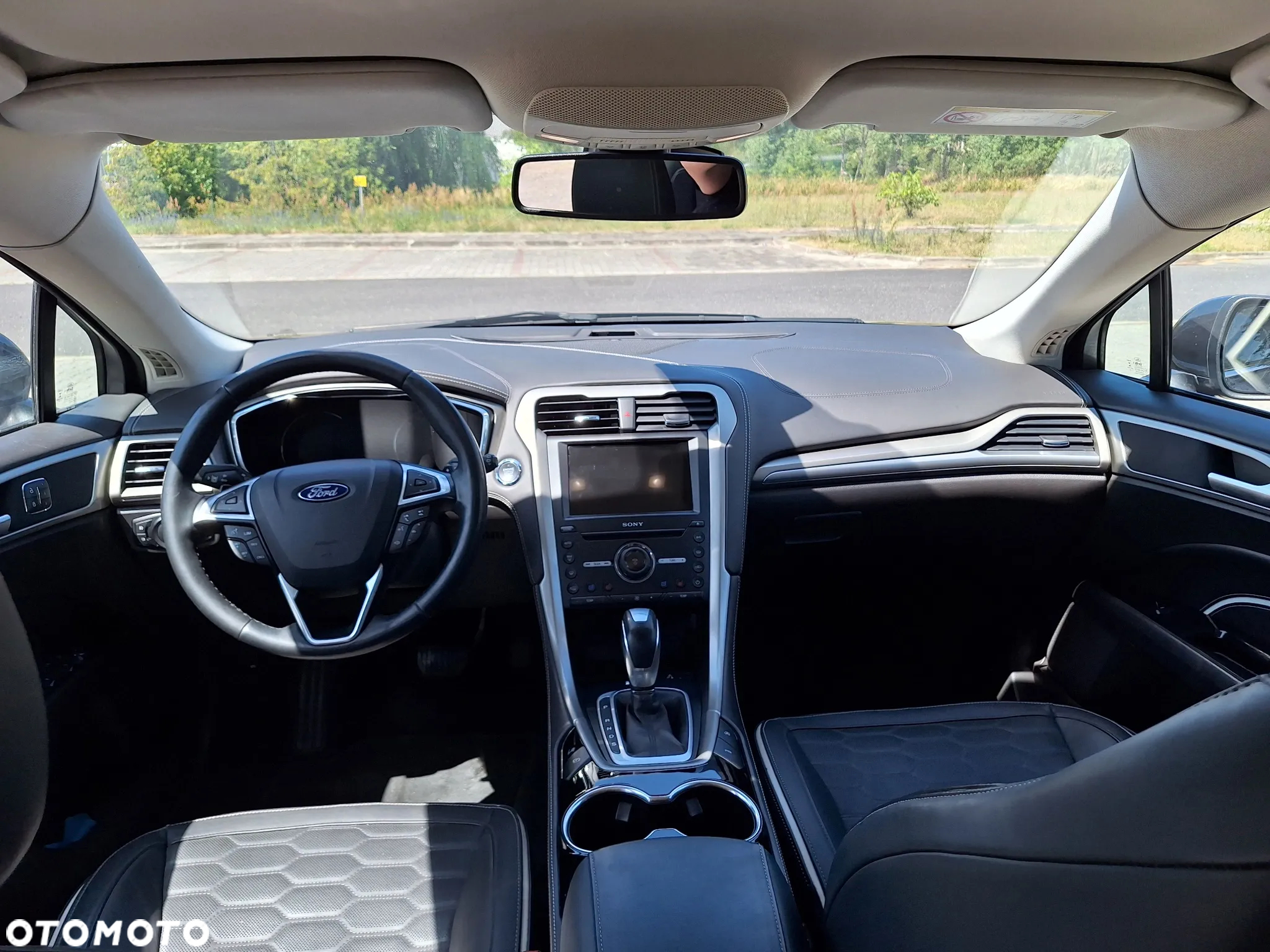 Ford Mondeo Turnier 2.0 TDCi PowerShift-Aut Allrad Vignale - 28