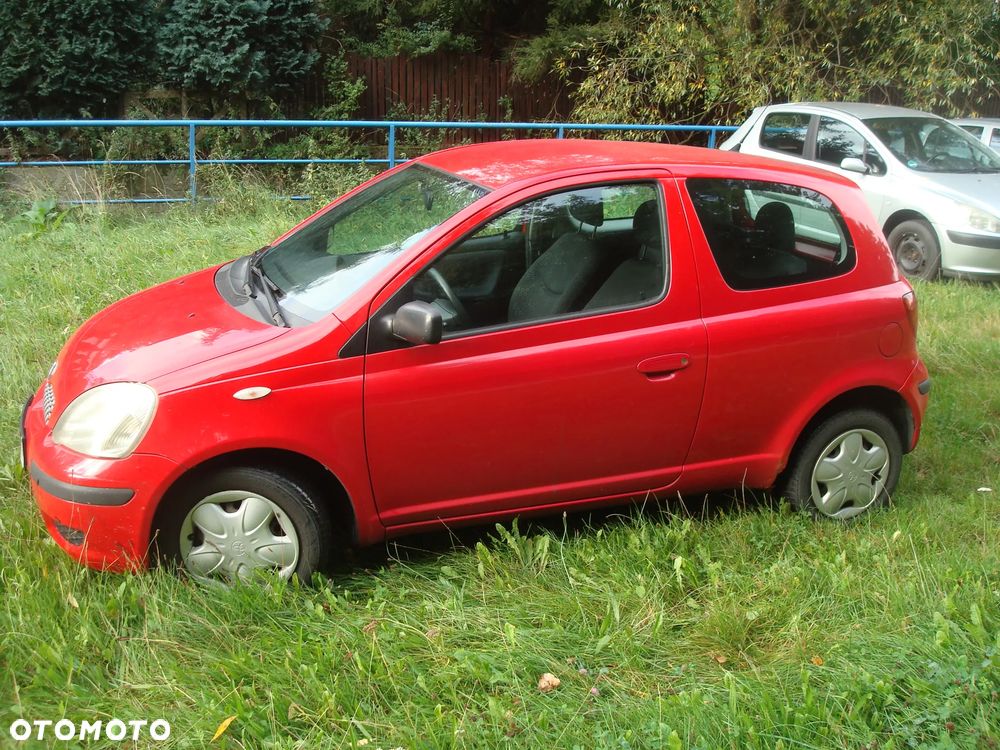 Toyota Yaris 1.0 VVT-i Sol - 2