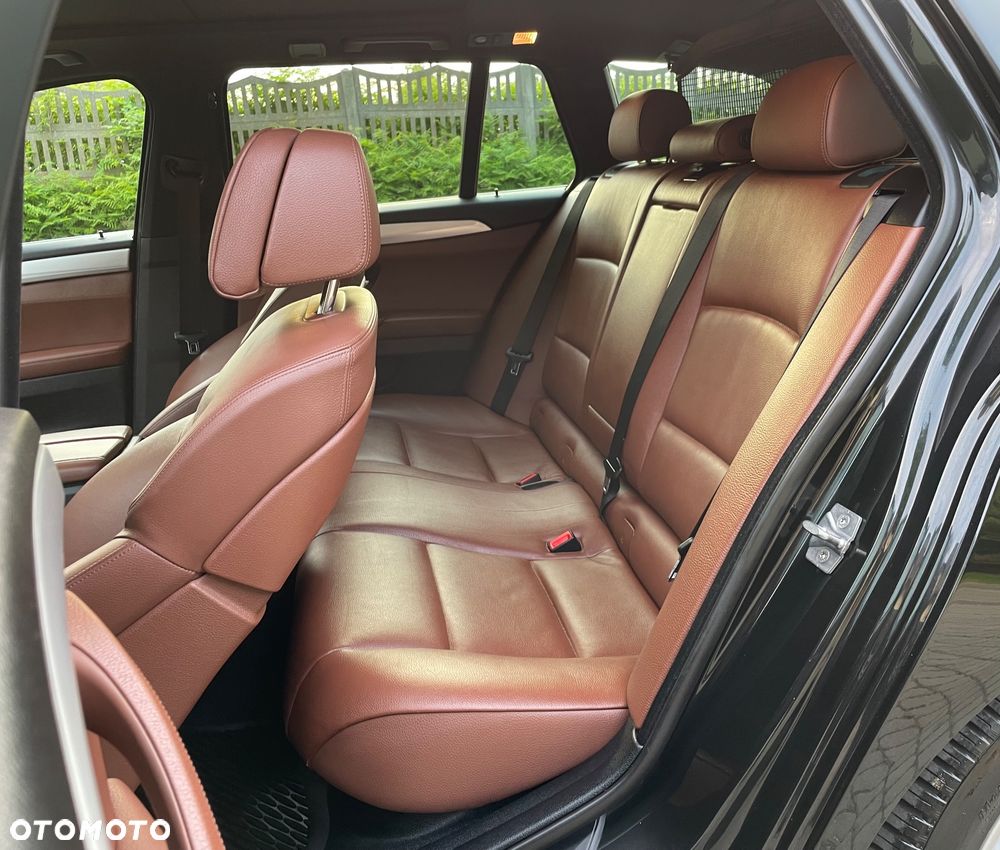 BMW Seria 5 525d - 17