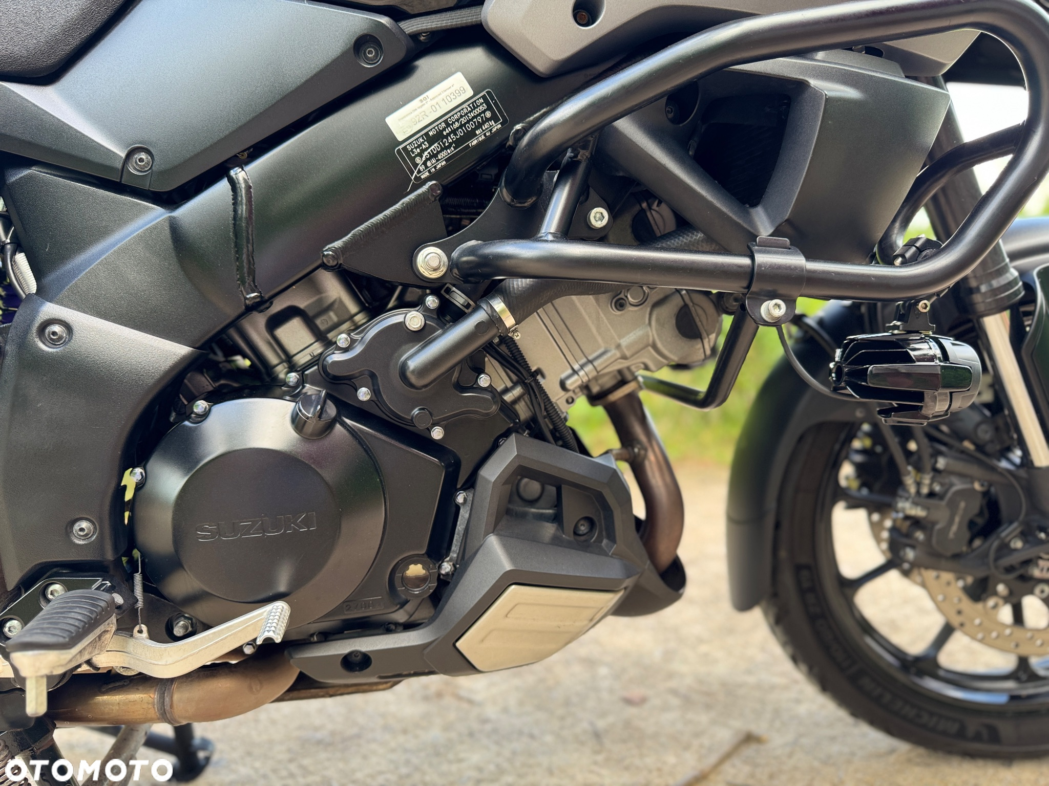 Suzuki V-STROM - 17
