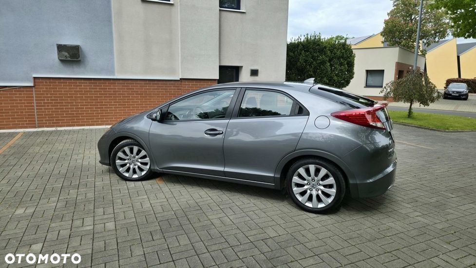 Honda Civic 1.8 i-VTEC Executive - 8