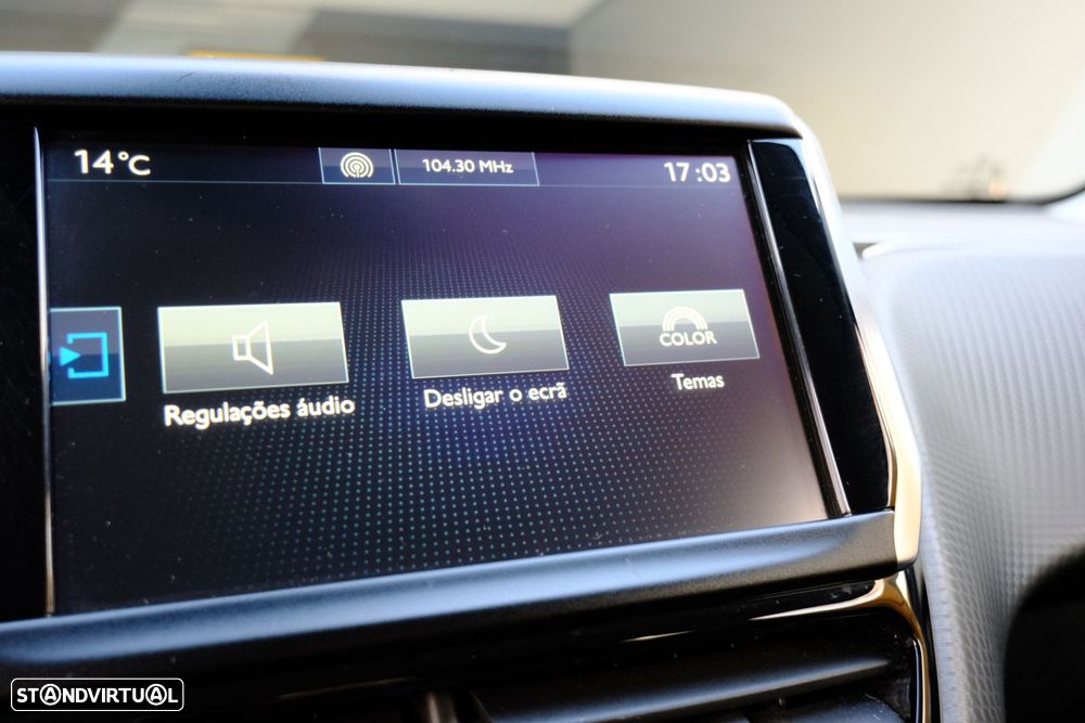 Peugeot 2008 1.2 PureTech Allure - 22