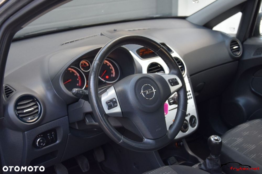 Opel Corsa - 18