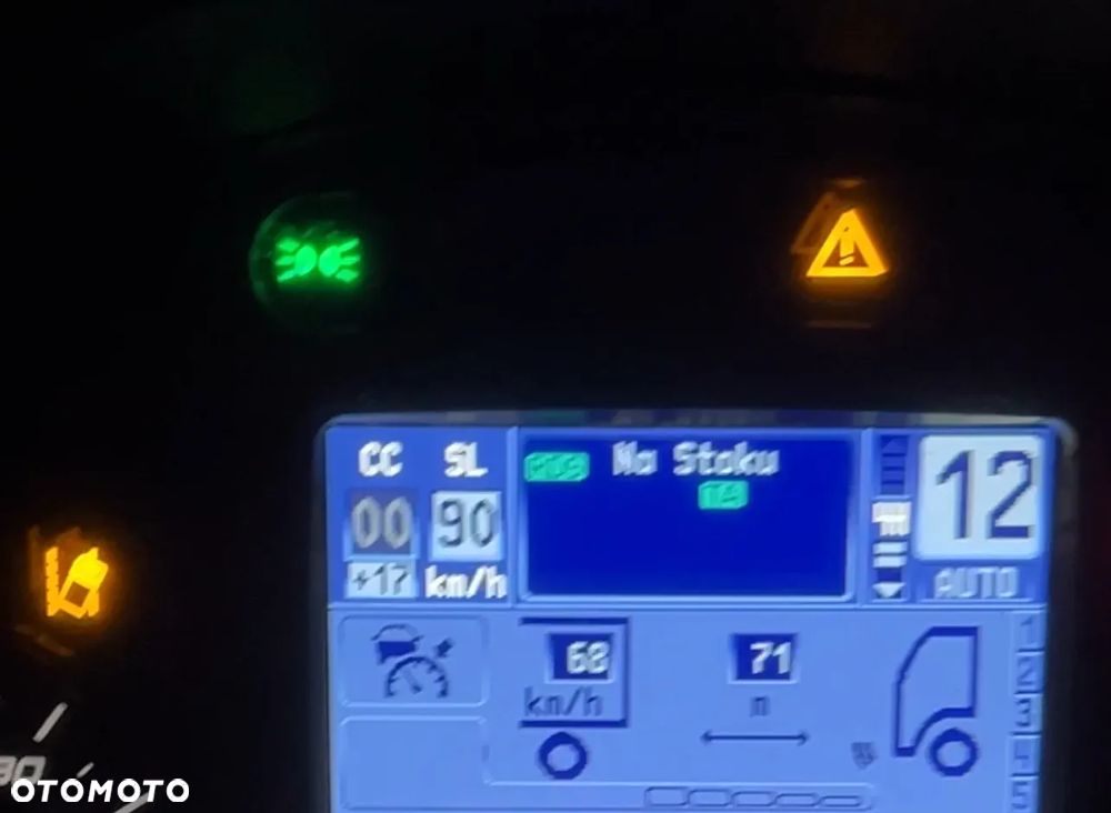 Iveco STRALIS 460 KM ACC / MEGA / LOW DECK / HI-WAY EURO 6 / 2016 ROK / DUŻE ZBIORNIKI PALIWA 1350 L / PRZÓD i TYŁ NA PODUSZCE / PRZEBIEG 864 324 KM !! - 32